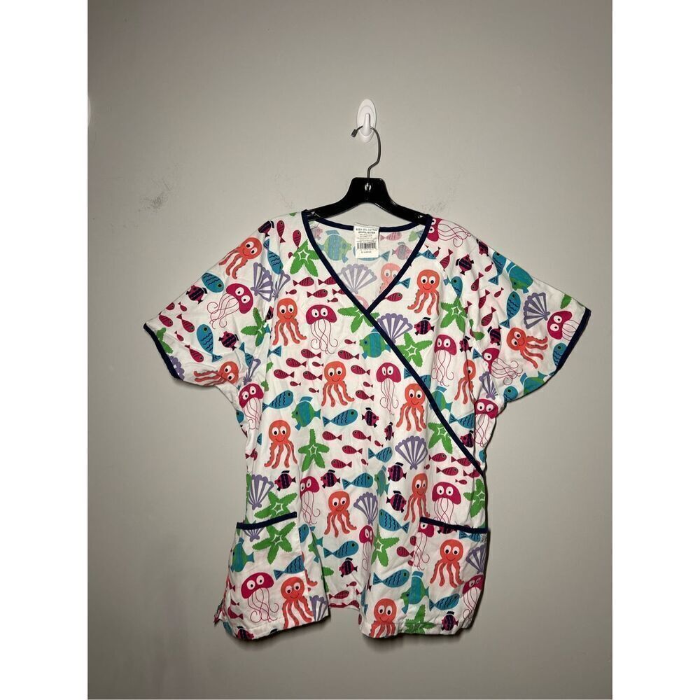 UA Scrubs fish scrub top size 2xl C16-6